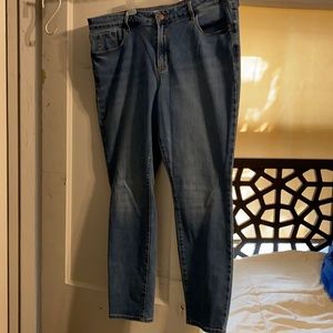 Old navy pop icon skinny Jean Med blue 16S
